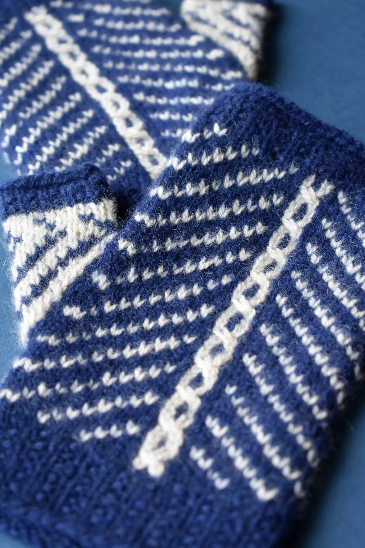 Diamanté Mitts