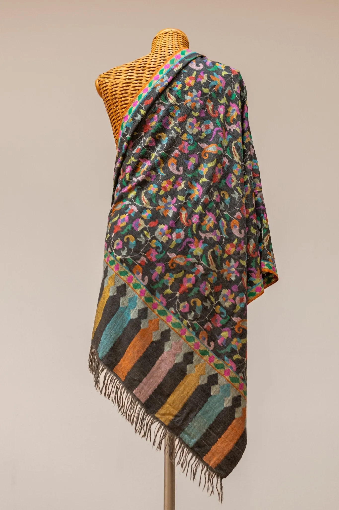 Gorgeous Kani Jamawar Pashmina - KARINA - 200x100 cm