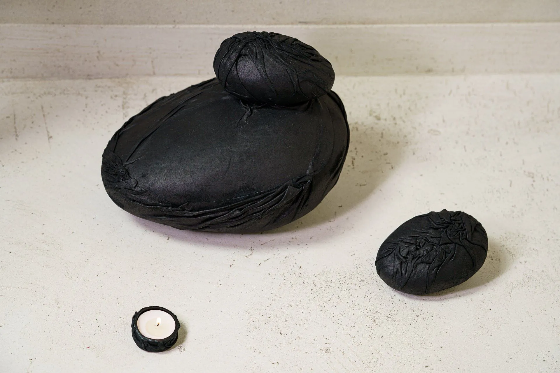 Leather Cremation Keepsake "Stone" - Exclusive Edition