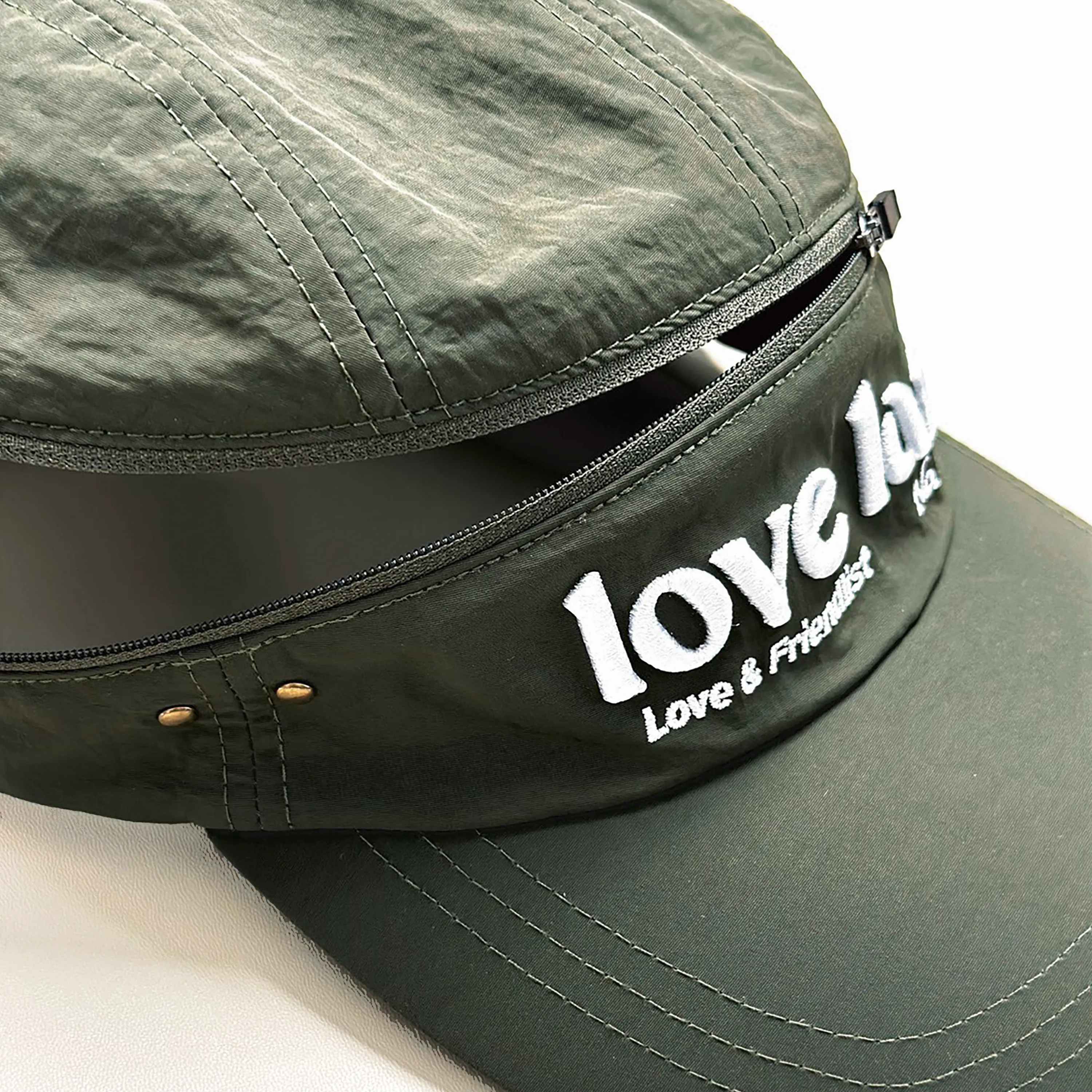 Loveland Detachable Golf Cap