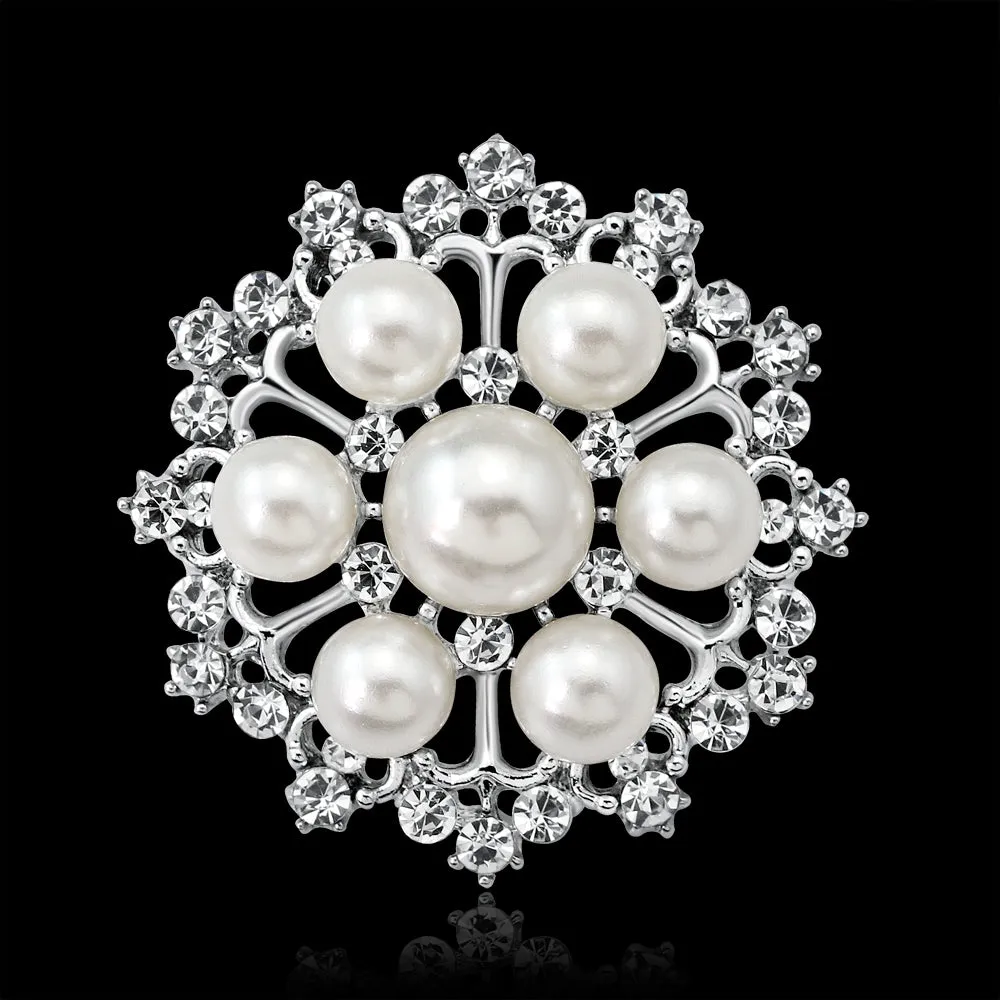 Rhinestone alloy anti-pearl flower brooch-Fashion Accessories-Holiday brooch-the perfect gift for women