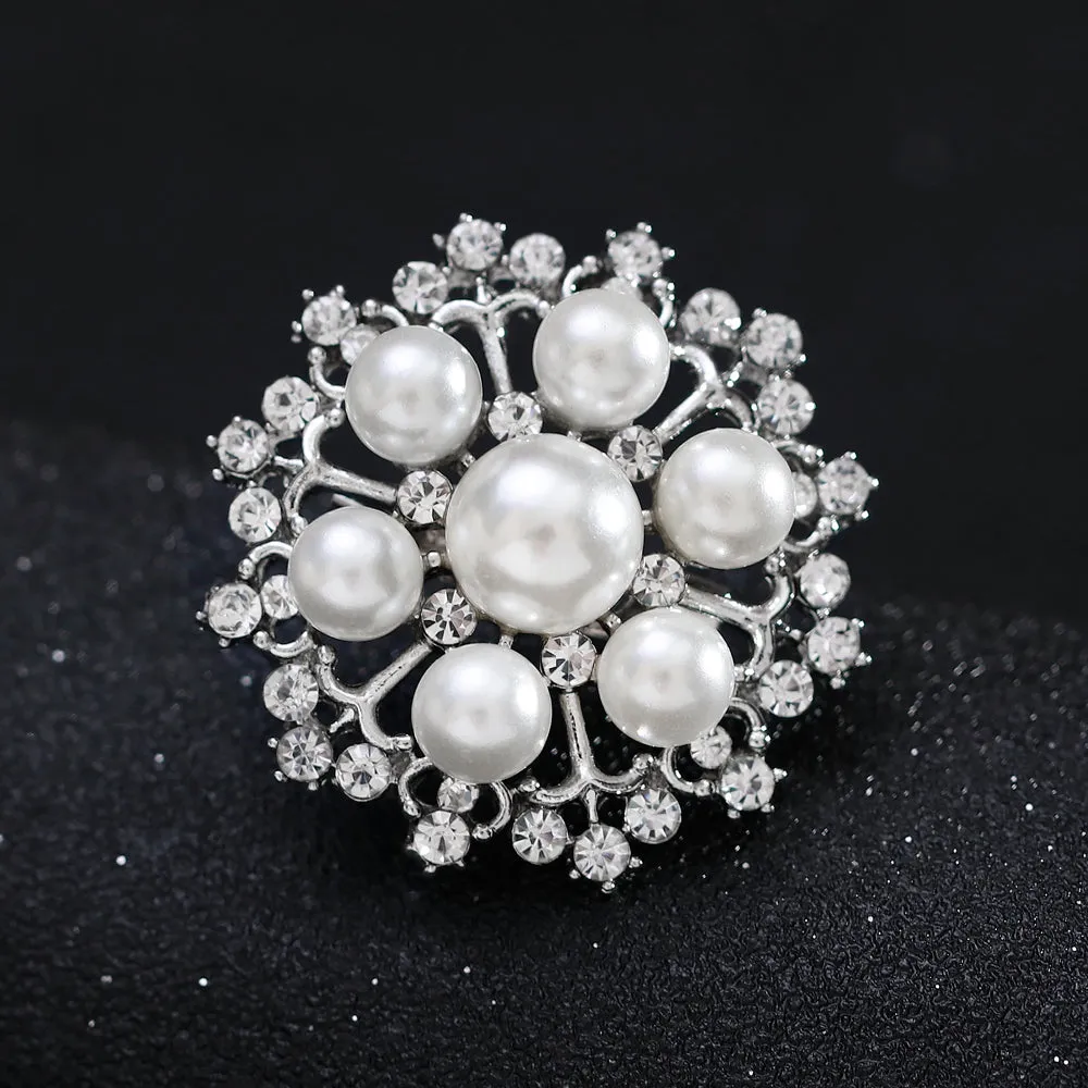 Rhinestone alloy anti-pearl flower brooch-Fashion Accessories-Holiday brooch-the perfect gift for women